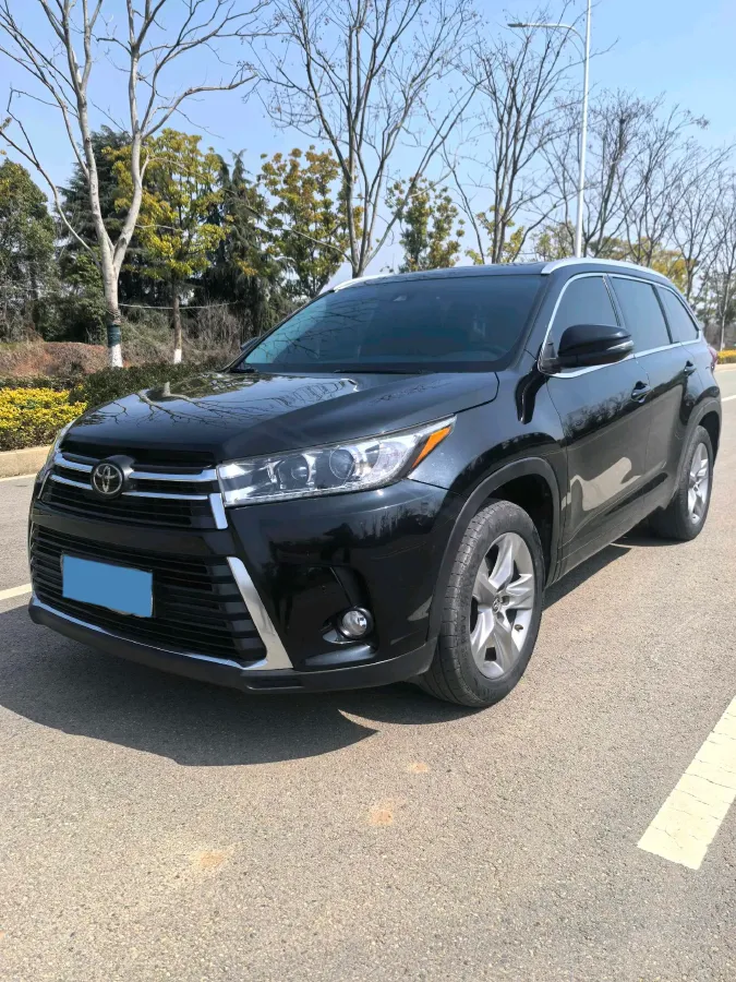 2021 Toyota Highlander 2.0T 220HP L4 6AT,autocango,china used car exporter,china ev exporter,chinese used car exporter,chinese used ev exporter