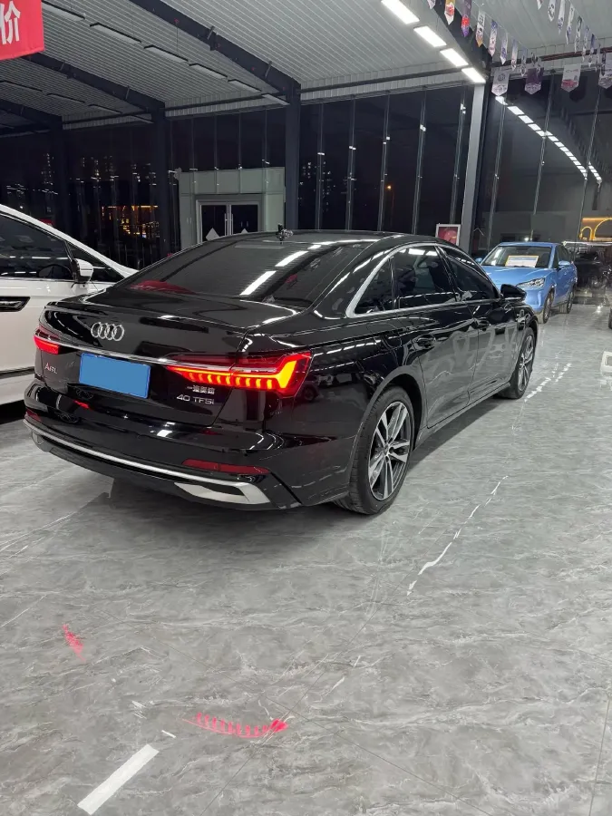 2024 Audi A6L 2.0T 190HP L4 7DCT,autocango,china used car exporter,china ev exporter,chinese used car exporter,chinese used ev exporter