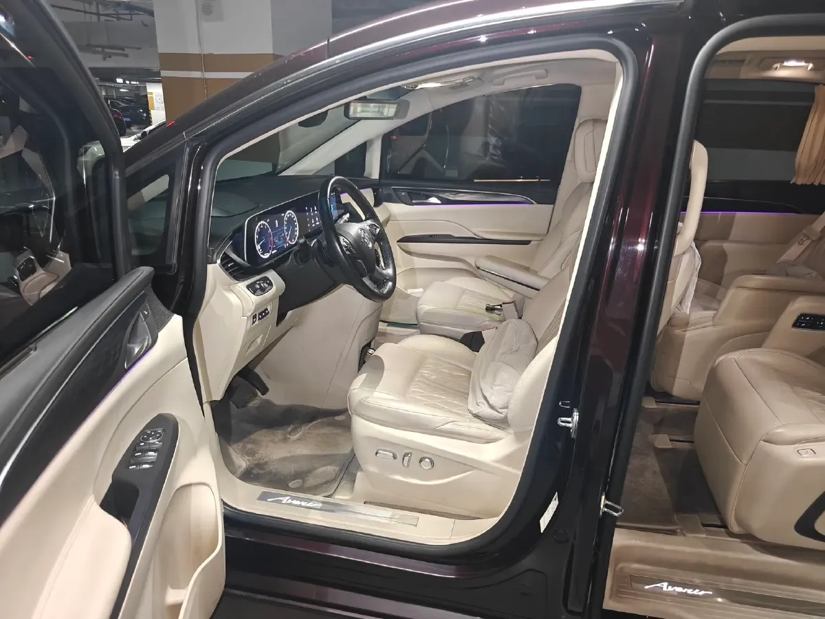 2022 Buick GL8 2.0T 237HP L4 9AT,autocango,china used car exporter,china ev exporter,chinese used car exporter,chinese used ev exporter