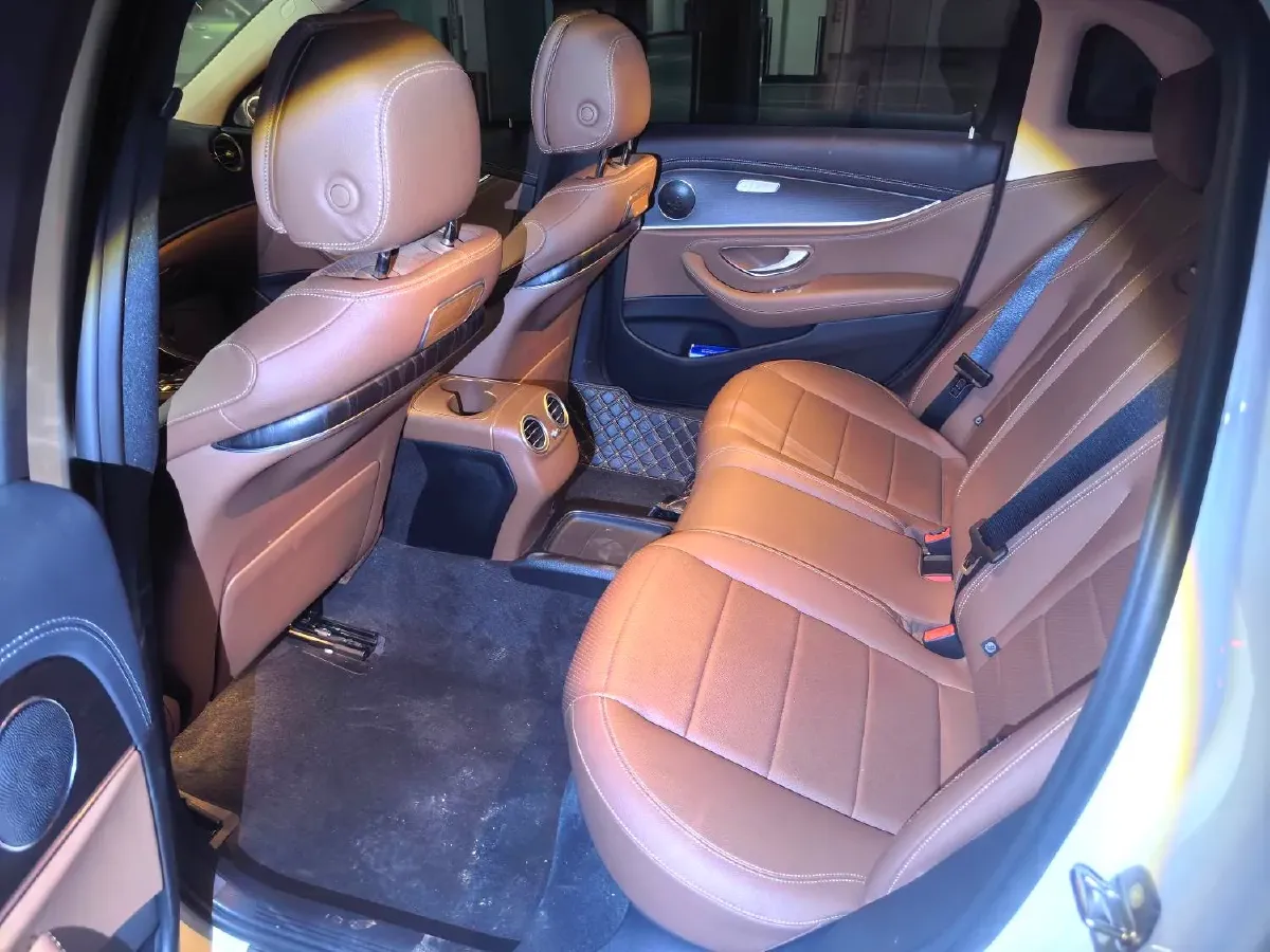 2020 Mercedes-Benz E Class 2.0T 258HP L4 9AT,autocango,china used car exporter,china ev exporter,chinese used car exporter,chinese used ev exporter