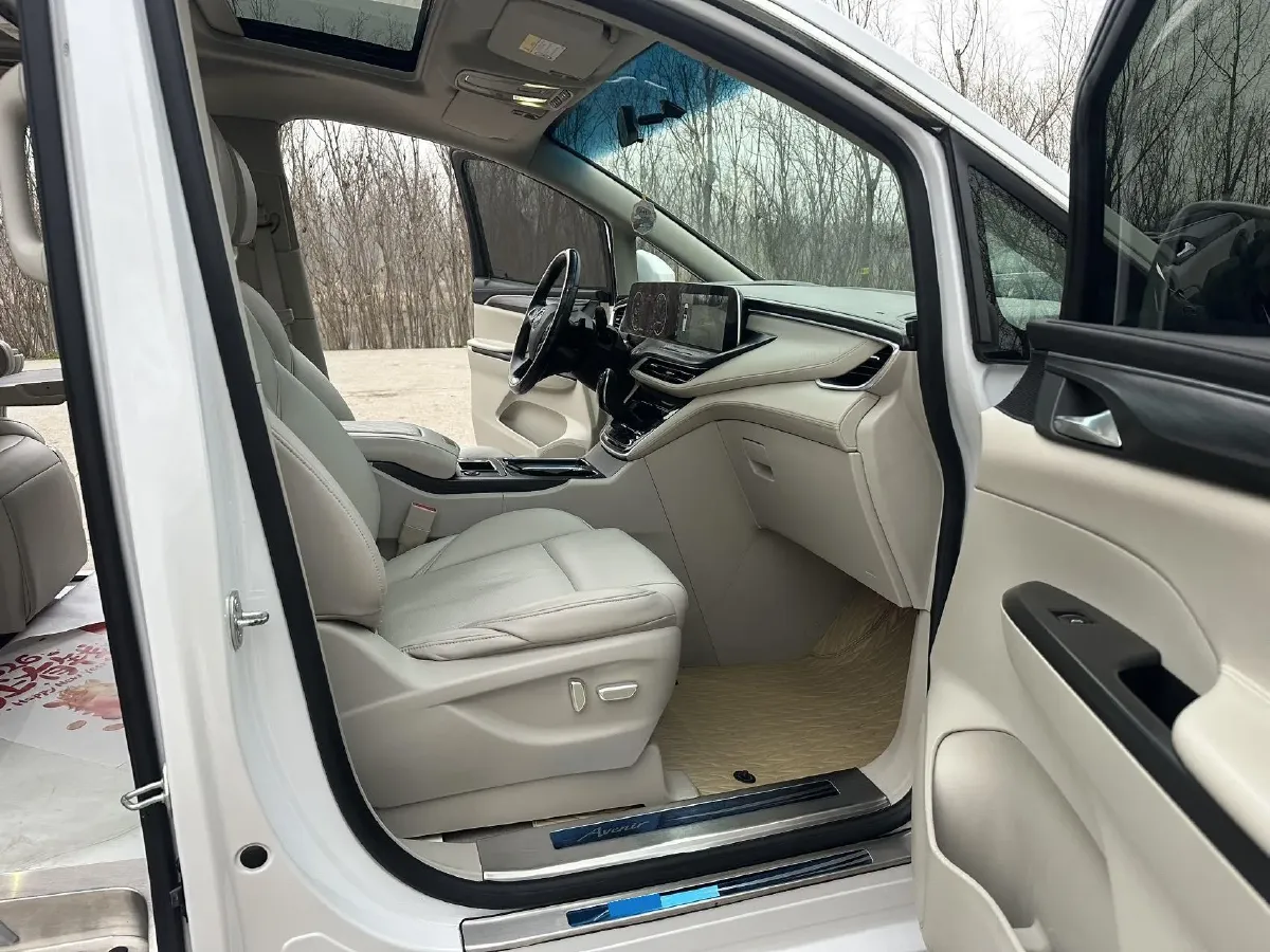 2020 Buick GL8 2.0T 237HP L4 9AT,autocango,china used car exporter,china ev exporter,chinese used car exporter,chinese used ev exporter