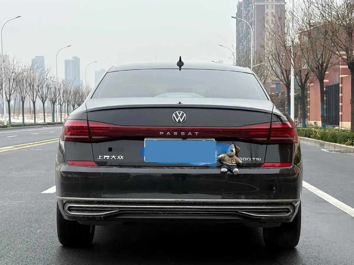 2024 Volkswagen Passat 2.0T 220HP L4 7DCT,autocango,china used car exporter,china ev exporter,chinese used car exporter,chinese used ev exporter
