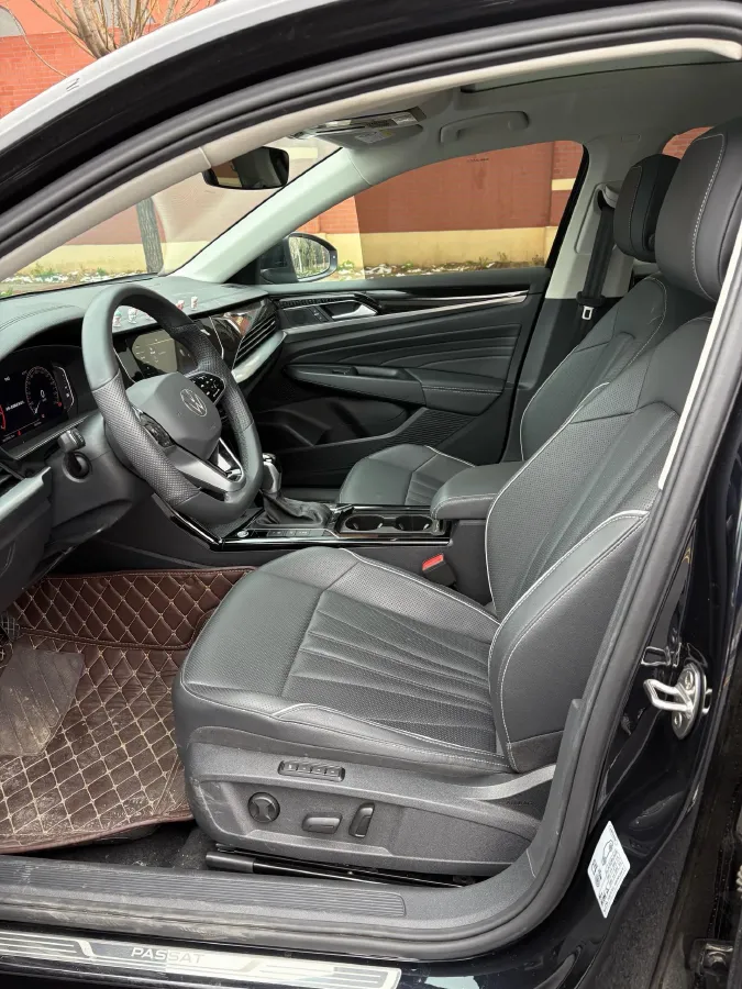 2024 Volkswagen Passat 2.0T 220HP L4 7DCT,autocango,china used car exporter,china ev exporter,chinese used car exporter,chinese used ev exporter