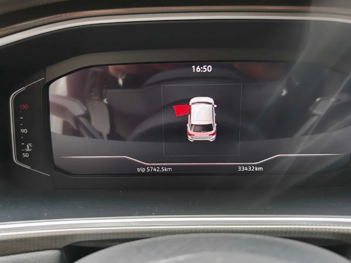 2023 Volkswagen T-Roc 1.5T 160HP L4 7DCT,autocango,china used car exporter,china ev exporter,chinese used car exporter,chinese used ev exporter