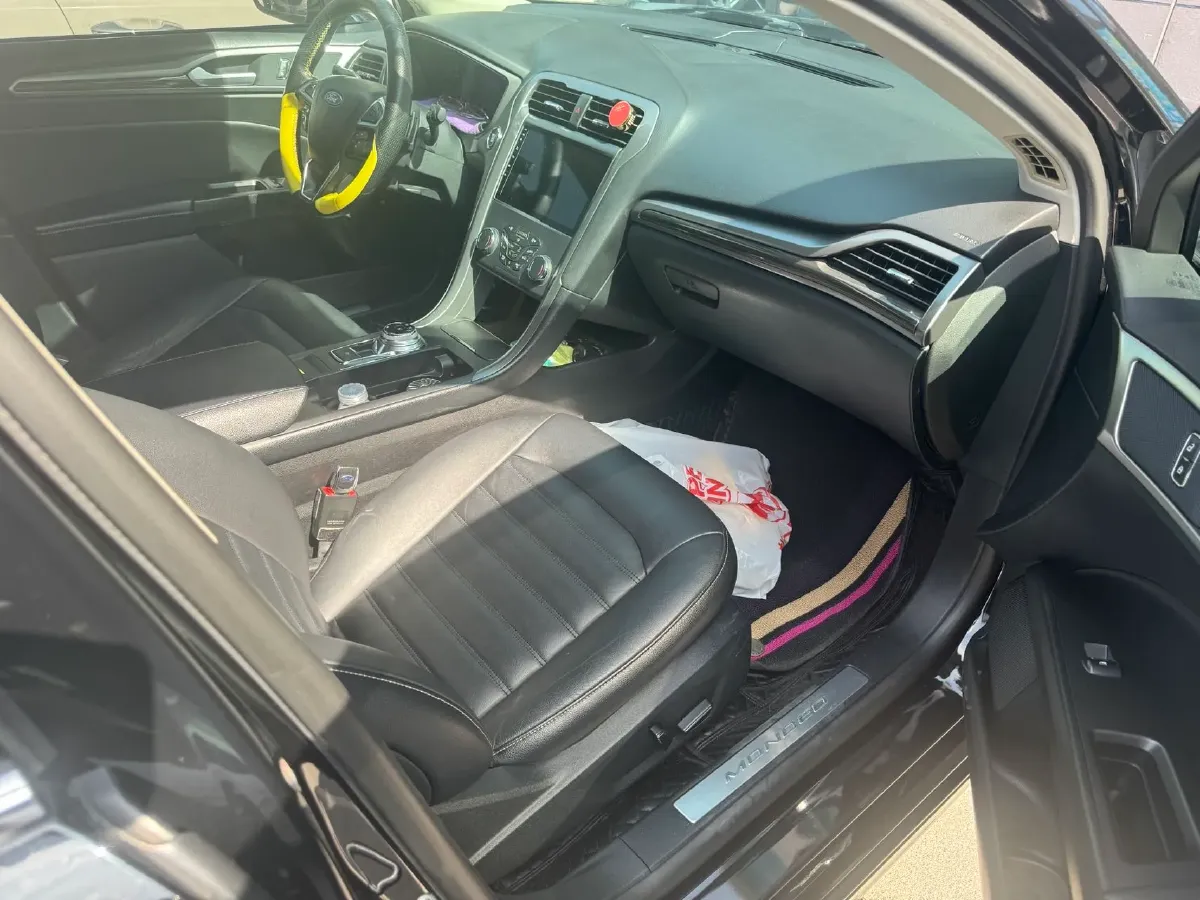 2018 Ford Mondeo 2.0T 204HP L4 6AT,autocango,china used car exporter,china ev exporter,chinese used car exporter,chinese used ev exporter