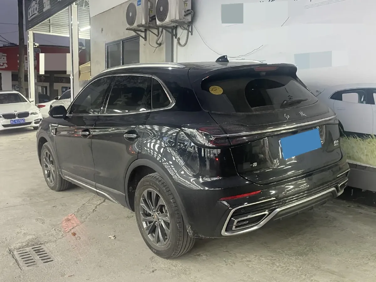2025 HongQi HS5 2.0T 252HP L4 8AT,autocango,china used car exporter,china ev exporter,chinese used car exporter,chinese used ev exporter