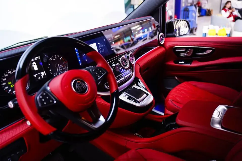 2021 Mercedes-Benz Vito 2.0T 211HP L4 9AT,autocango,china used car exporter,china ev exporter,chinese used car exporter,chinese used ev exporter