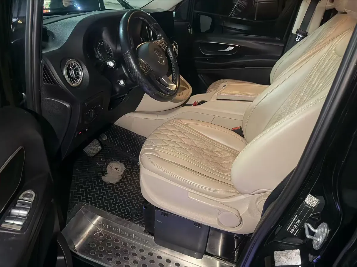 2020 Mercedes-Benz Vito 2.0T 211HP L4 9AT,autocango,china used car exporter,china ev exporter,chinese used car exporter,chinese used ev exporter