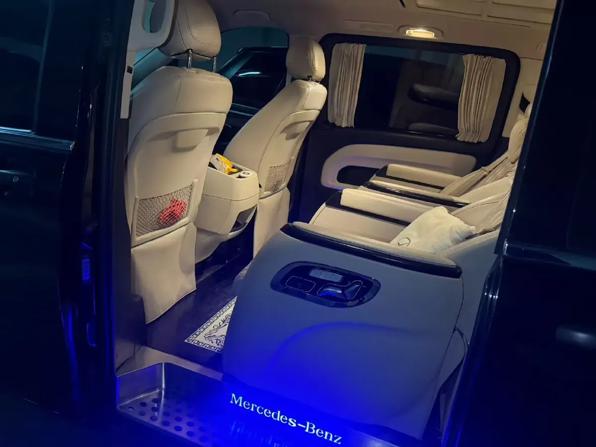 2020 Mercedes-Benz Vito 2.0T 211HP L4 9AT,autocango,china used car exporter,china ev exporter,chinese used car exporter,chinese used ev exporter