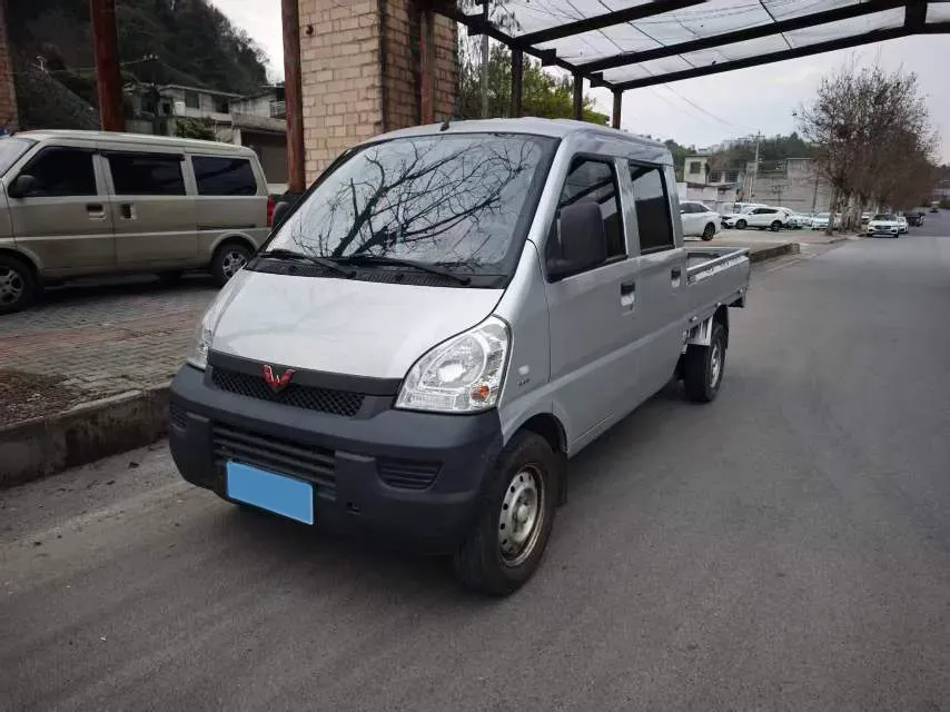 2019 WuLing RongGuang Mini Truck 1.5L 107HP L4 5MT,autocango,china used car exporter,china ev exporter,chinese used car exporter,chinese used ev exporter