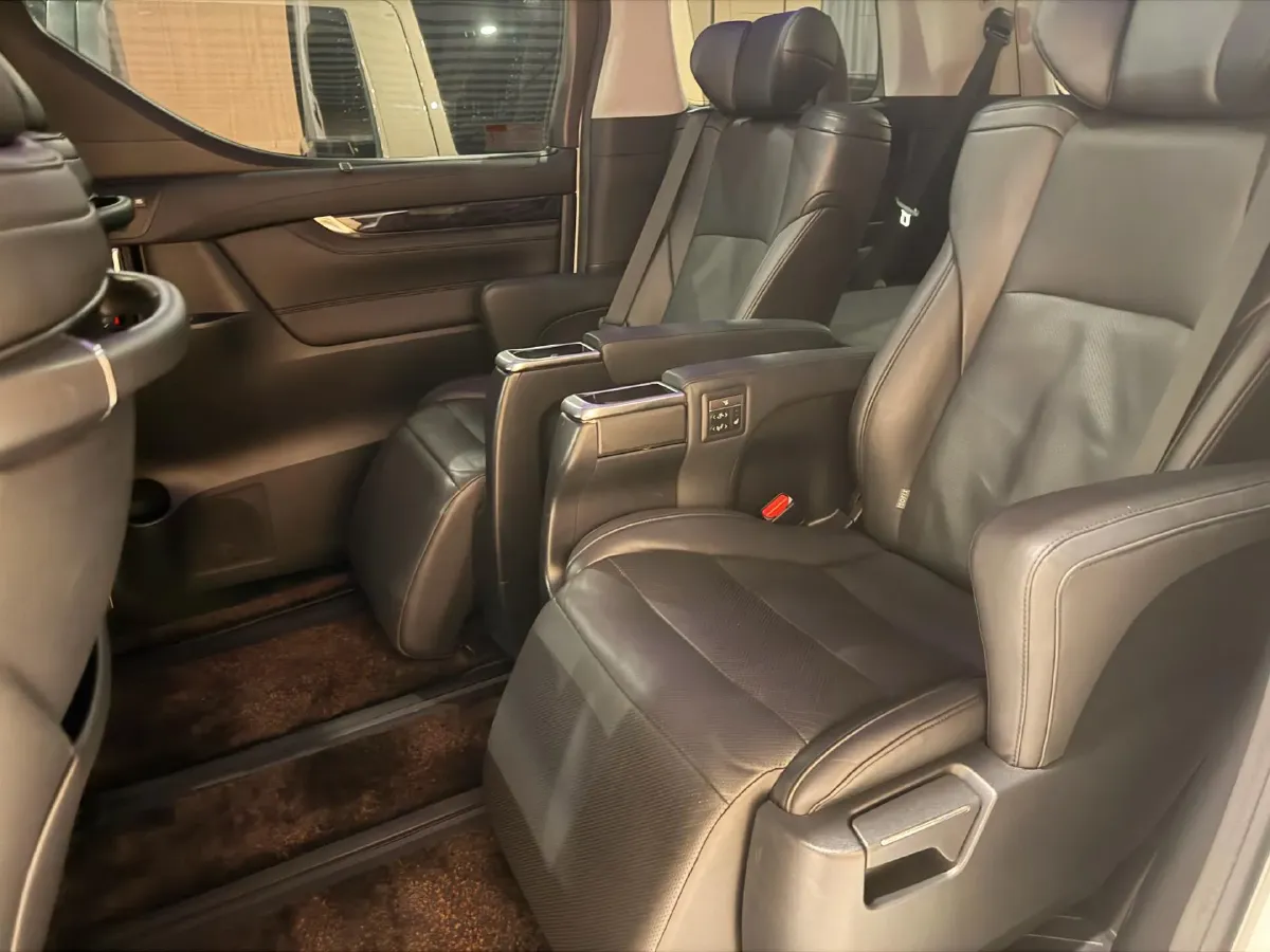 2019 Toyota Vellfire 2.5L 117HP L4 E-CVT Hybrid,autocango,china used car exporter,china ev exporter,chinese used car exporter,chinese used ev exporter