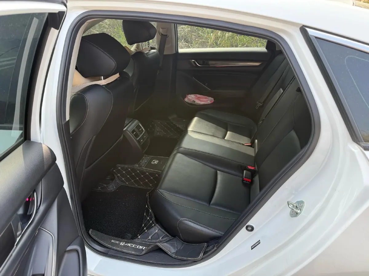 2022 Honda Accord 1.5T 194HP L4 CVT,autocango,china used car exporter,china ev exporter,chinese used car exporter,chinese used ev exporter