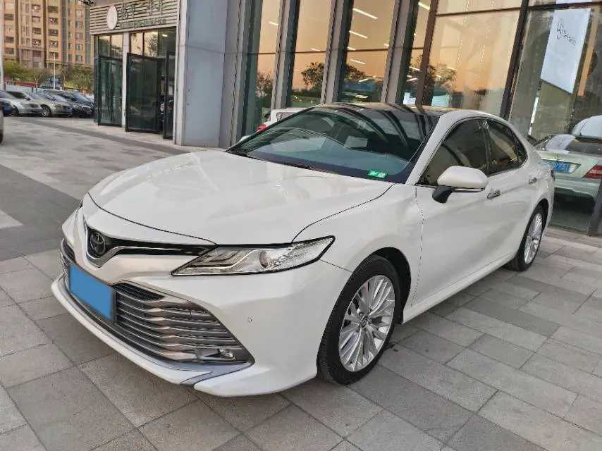 2019 Toyota Camry 2.5L 209HP L4 8AT,autocango,china used car exporter,china ev exporter,chinese used car exporter,chinese used ev exporter