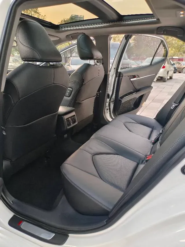 2019 Toyota Camry 2.5L 209HP L4 8AT,autocango,china used car exporter,china ev exporter,chinese used car exporter,chinese used ev exporter