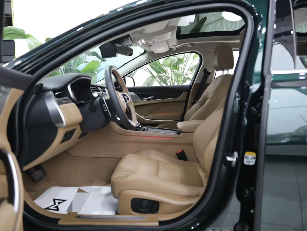 2024 Jaguar XFL 2.0T 250HP L4 8AT,autocango,china used car exporter,china ev exporter,chinese used car exporter,chinese used ev exporter