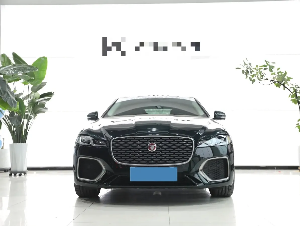 2024 Jaguar XFL 2.0T 250HP L4 8AT,autocango,china used car exporter,china ev exporter,chinese used car exporter,chinese used ev exporter