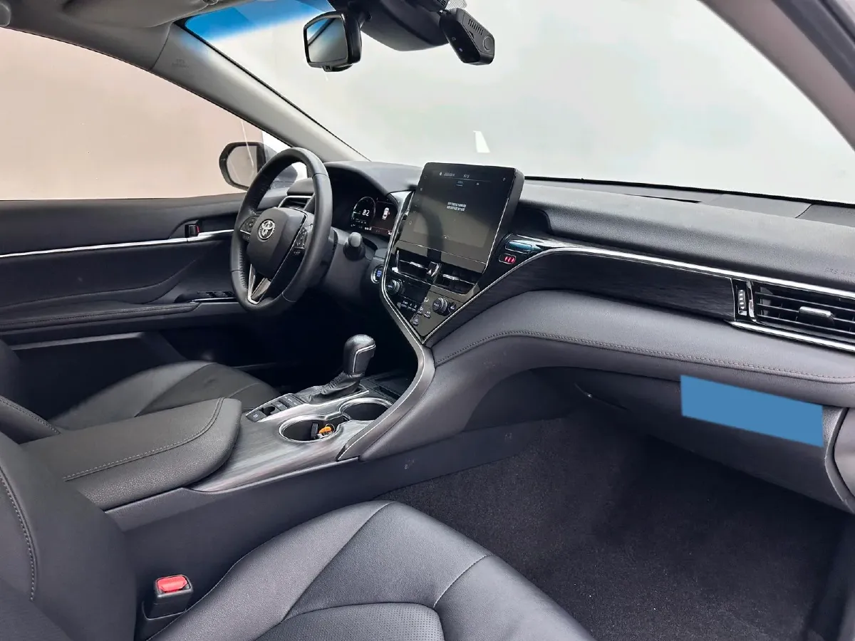 2021 Toyota Camry 2.5L 209HP L4 8AT,autocango,china used car exporter,china ev exporter,chinese used car exporter,chinese used ev exporter