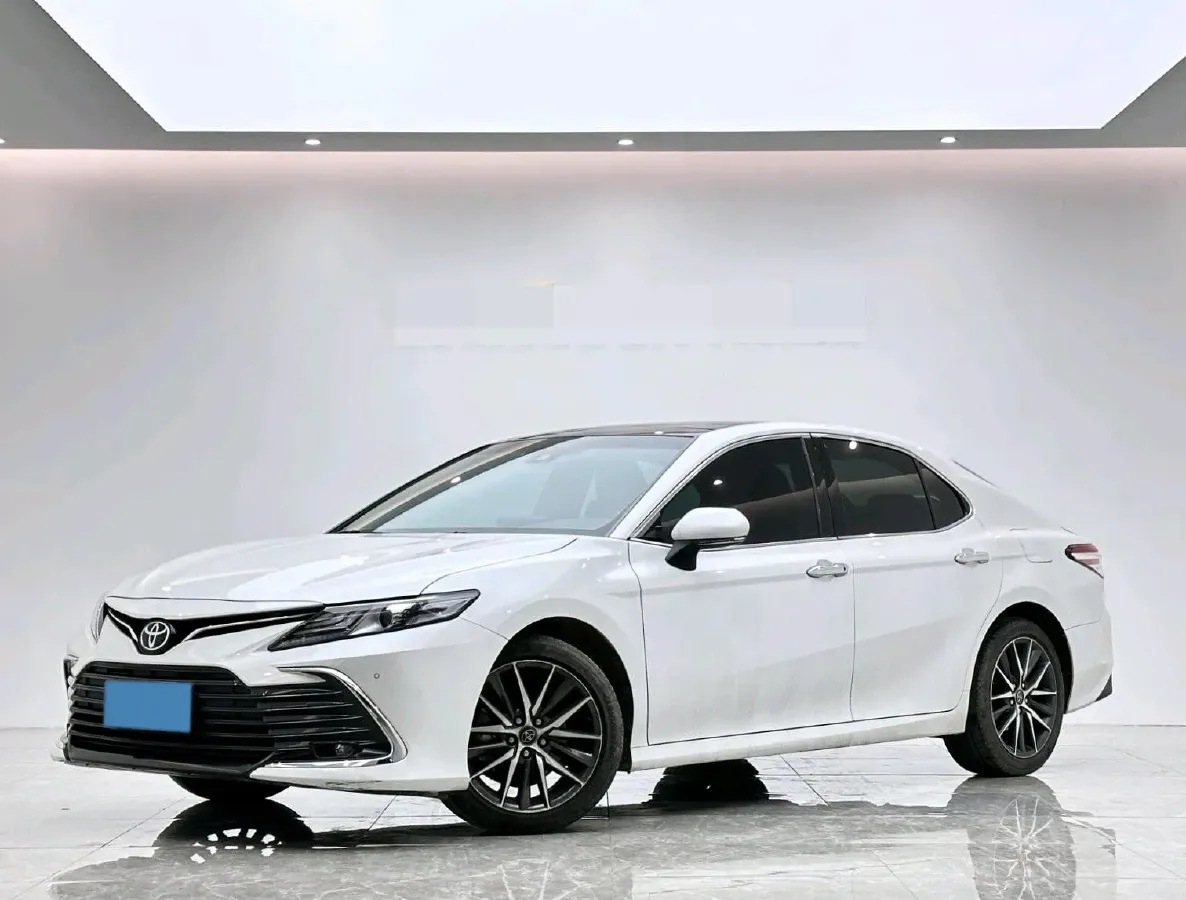 2021 Toyota Camry 2.5L 209HP L4 8AT,autocango,china used car exporter,china ev exporter,chinese used car exporter,chinese used ev exporter