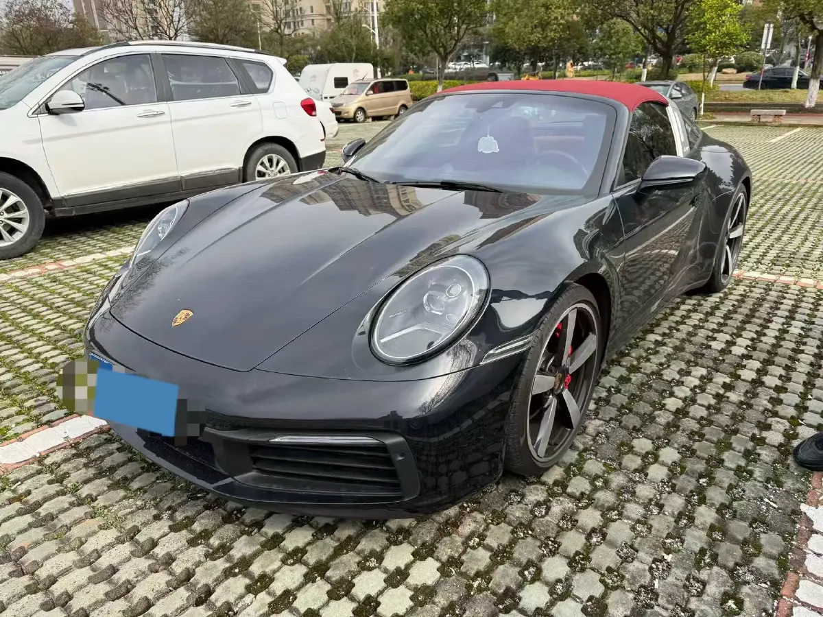 2022 Porsche 911 3.0T 385HP H6 8DCT,autocango,china used car exporter,china ev exporter,chinese used car exporter,chinese used ev exporter