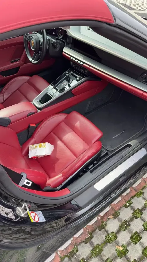 2022 Porsche 911 3.0T 385HP H6 8DCT,autocango,china used car exporter,china ev exporter,chinese used car exporter,chinese used ev exporter