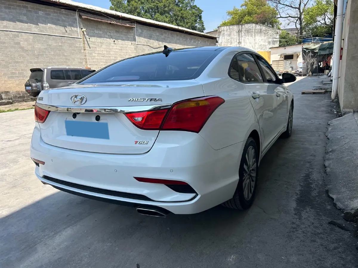 2017 Hyundai Mistra 1.6T 175HP L4 7DCT,autocango,china used car exporter,china ev exporter,chinese used car exporter,chinese used ev exporter