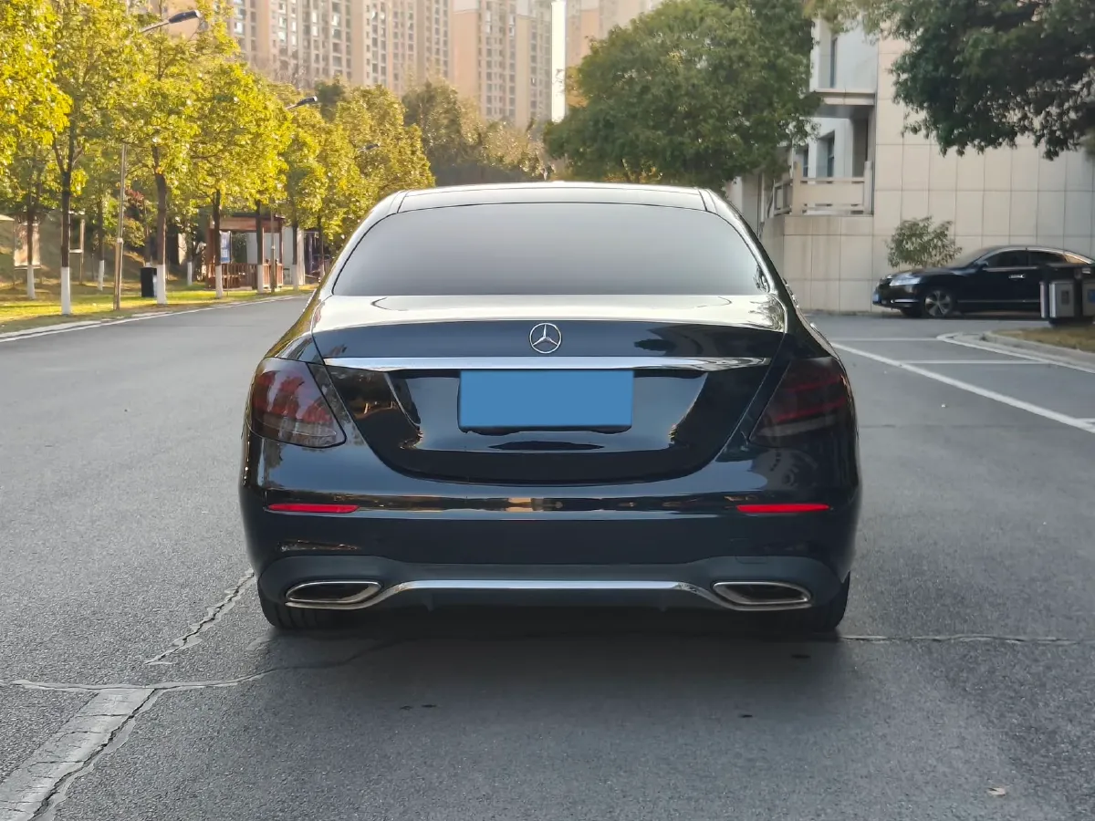 2020 Mercedes-Benz E Class 1.5T 184HP L4 9AT,autocango,china used car exporter,china ev exporter,chinese used car exporter,chinese used ev exporter