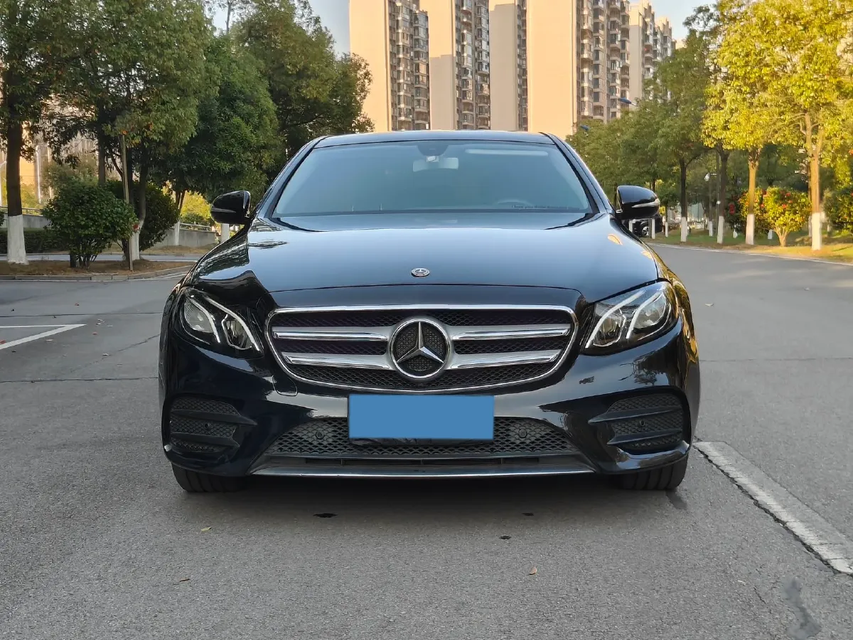 2020 Mercedes-Benz E Class 1.5T 184HP L4 9AT,autocango,china used car exporter,china ev exporter,chinese used car exporter,chinese used ev exporter