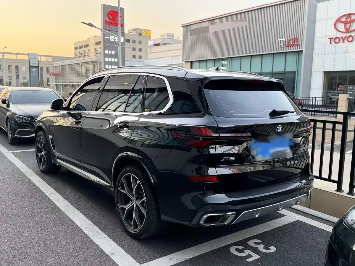 2023 BMW X5 2.0T 258HP L4 8AT,autocango,china used car exporter,china ev exporter,chinese used car exporter,chinese used ev exporter