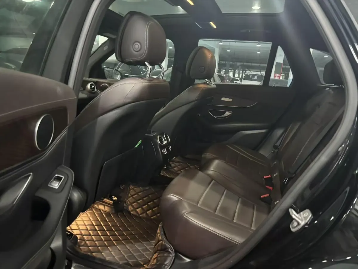 2020 Mercedes-Benz GLC Class 2.0T 258HP L4 9AT,autocango,china used car exporter,china ev exporter,chinese used car exporter,chinese used ev exporter