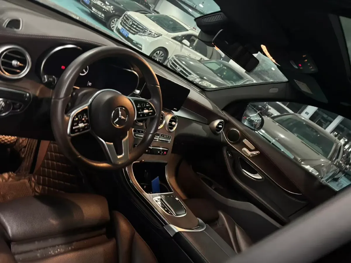 2020 Mercedes-Benz GLC Class 2.0T 258HP L4 9AT,autocango,china used car exporter,china ev exporter,chinese used car exporter,chinese used ev exporter