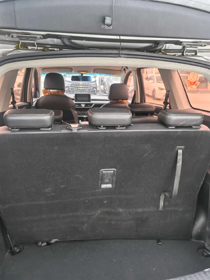 2018 WuLing HongGuang S3 1.5T 150HP L4 6MT,autocango,china used car exporter,china ev exporter,chinese used car exporter,chinese used ev exporter