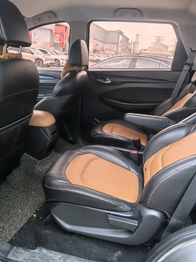 2018 WuLing HongGuang S3 1.5T 150HP L4 6MT,autocango,china used car exporter,china ev exporter,chinese used car exporter,chinese used ev exporter