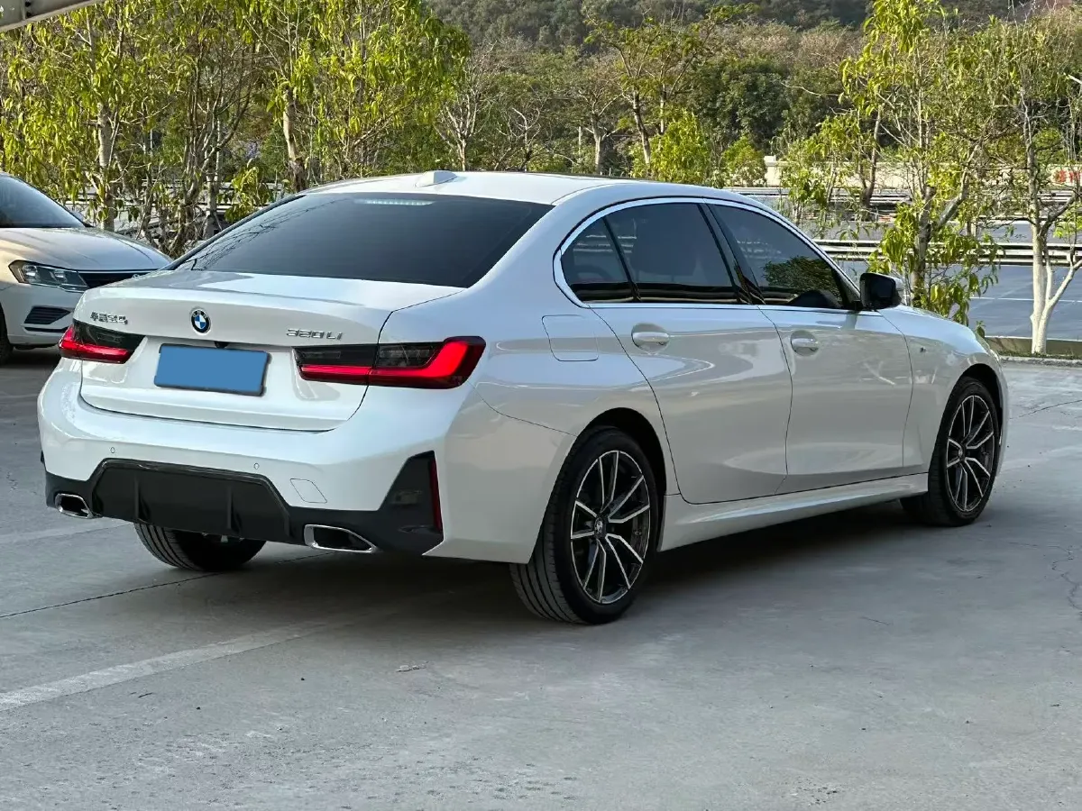 2023 BMW 3 Series 2.0T 156HP L4 8AT,autocango,china used car exporter,china ev exporter,chinese used car exporter,chinese used ev exporter