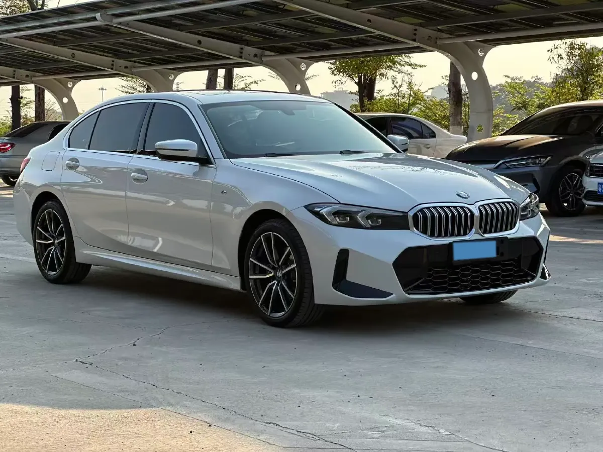 2023 BMW 3 Series 2.0T 156HP L4 8AT,autocango,china used car exporter,china ev exporter,chinese used car exporter,chinese used ev exporter