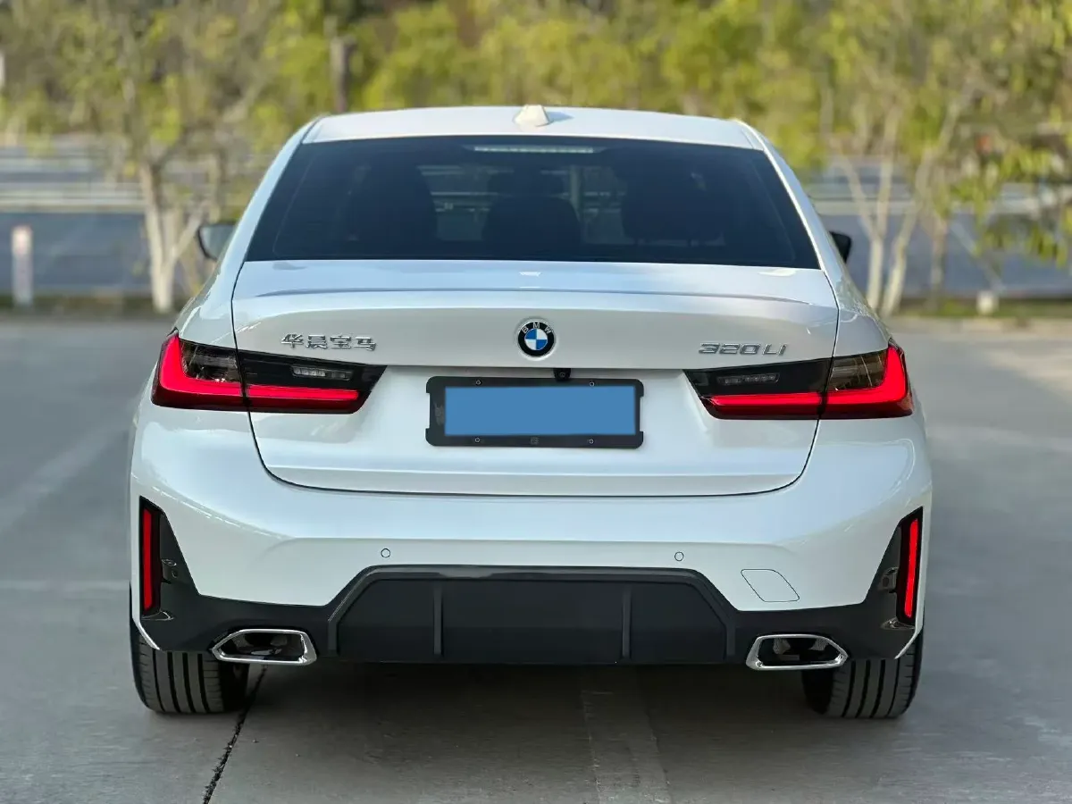 2023 BMW 3 Series 2.0T 156HP L4 8AT,autocango,china used car exporter,china ev exporter,chinese used car exporter,chinese used ev exporter