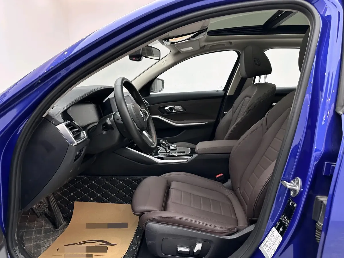 2021 BMW 3 Series 2.0T 156HP L4 8AT,autocango,china used car exporter,china ev exporter,chinese used car exporter,chinese used ev exporter