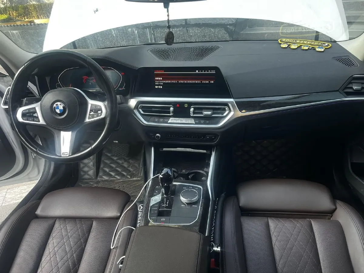 2022 BMW 3 Series 2.0T 184HP L4 8AT,autocango,china used car exporter,china ev exporter,chinese used car exporter,chinese used ev exporter