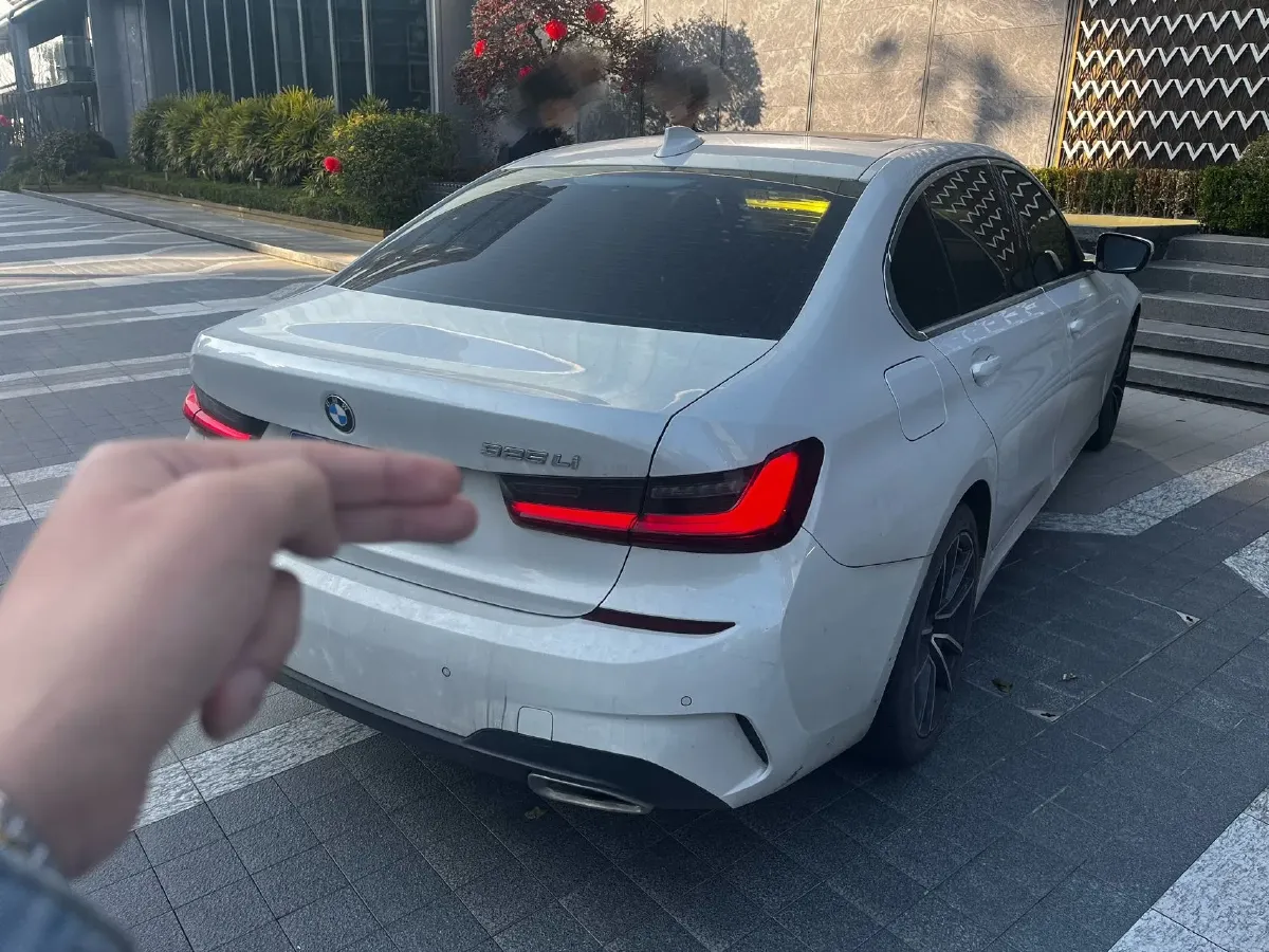 2022 BMW 3 Series 2.0T 184HP L4 8AT,autocango,china used car exporter,china ev exporter,chinese used car exporter,chinese used ev exporter