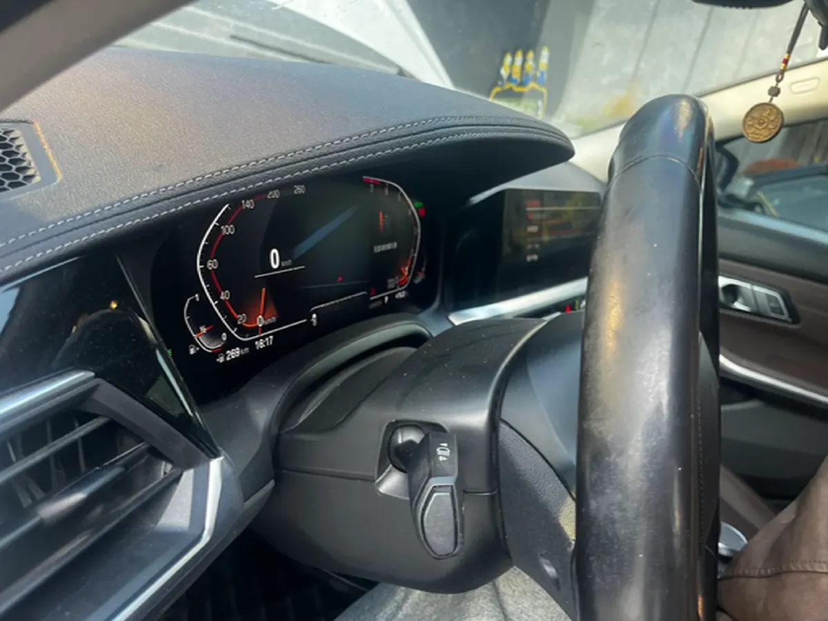 2022 BMW 3 Series 2.0T 184HP L4 8AT,autocango,china used car exporter,china ev exporter,chinese used car exporter,chinese used ev exporter