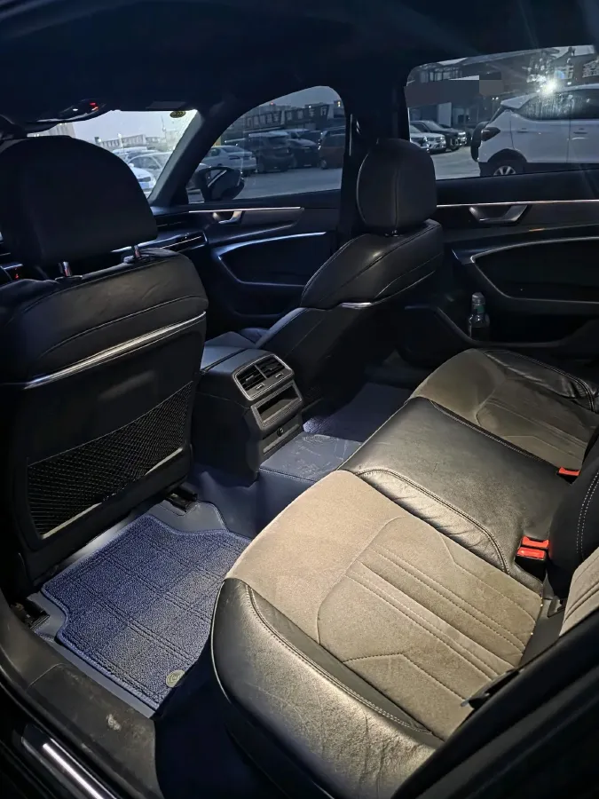 2020 Audi A6L 2.0T 190HP L4 7DCT,autocango,china used car exporter,china ev exporter,chinese used car exporter,chinese used ev exporter