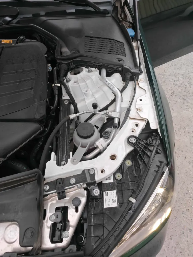 2024 Mercedes-Benz C Class 1.5T 204HP L4 9AT,autocango,china used car exporter,china ev exporter,chinese used car exporter,chinese used ev exporter