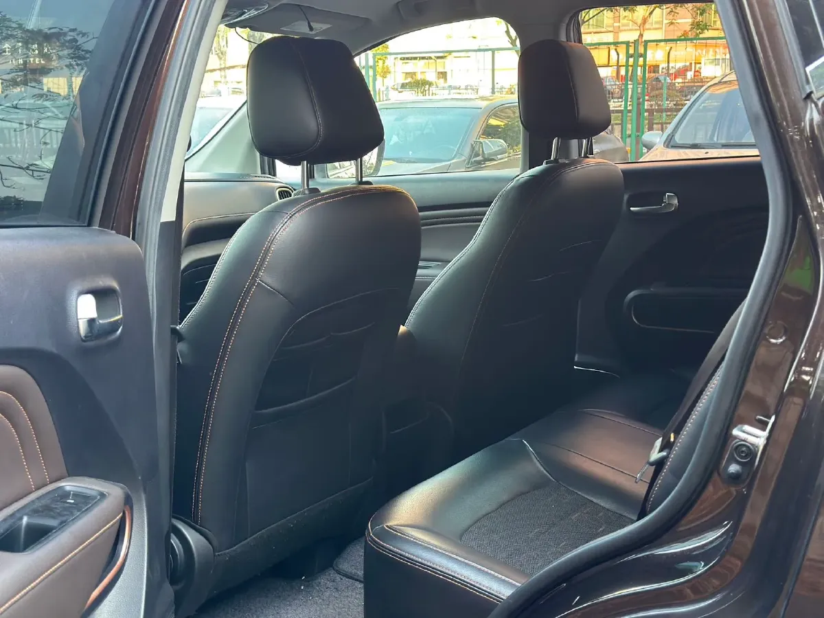 2017 GAC Trumpchi GS3 1.5L 114HP L4 5MT,autocango,china used car exporter,china ev exporter,chinese used car exporter,chinese used ev exporter