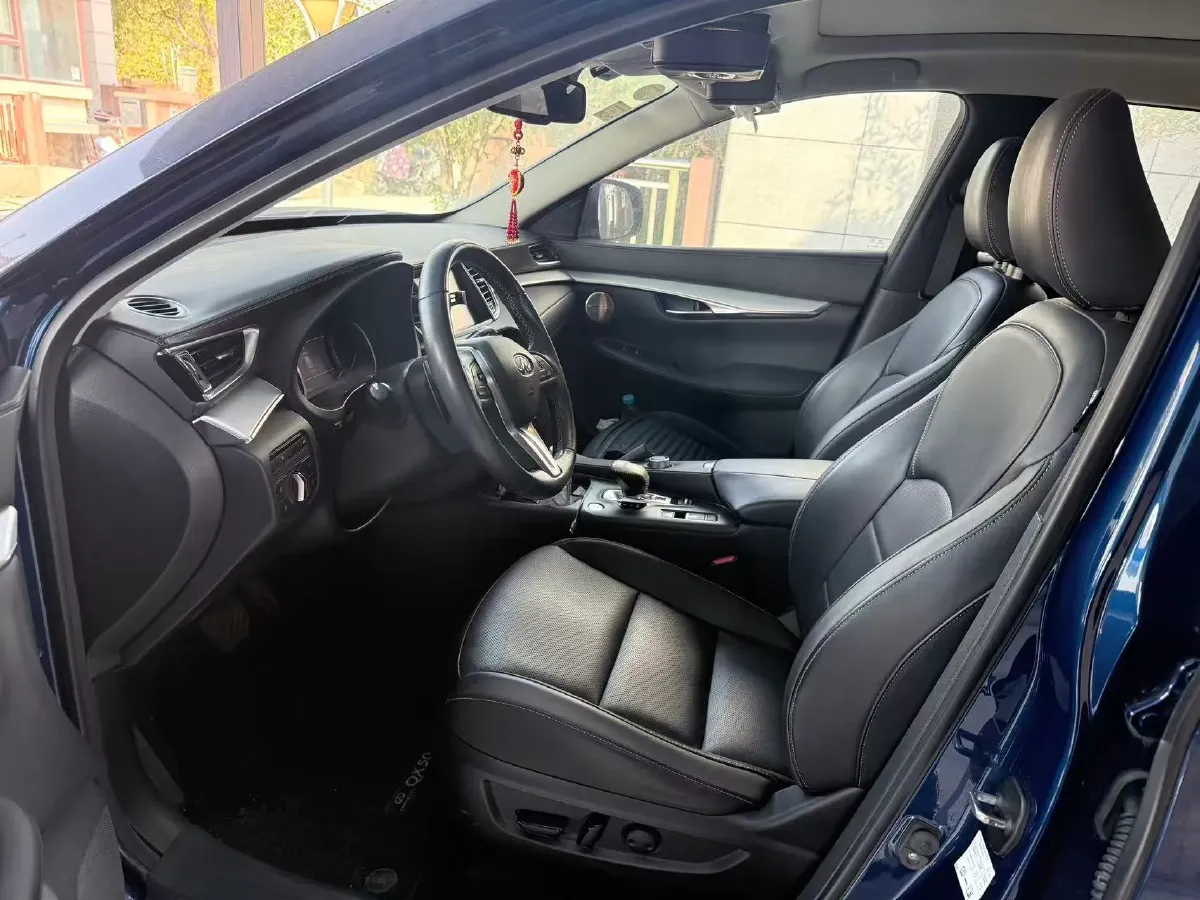 2018 Mitsubishi Pajero 3.0L 174HP V6 5AT,autocango,china used car exporter,china ev exporter,chinese used car exporter,chinese used ev exporter