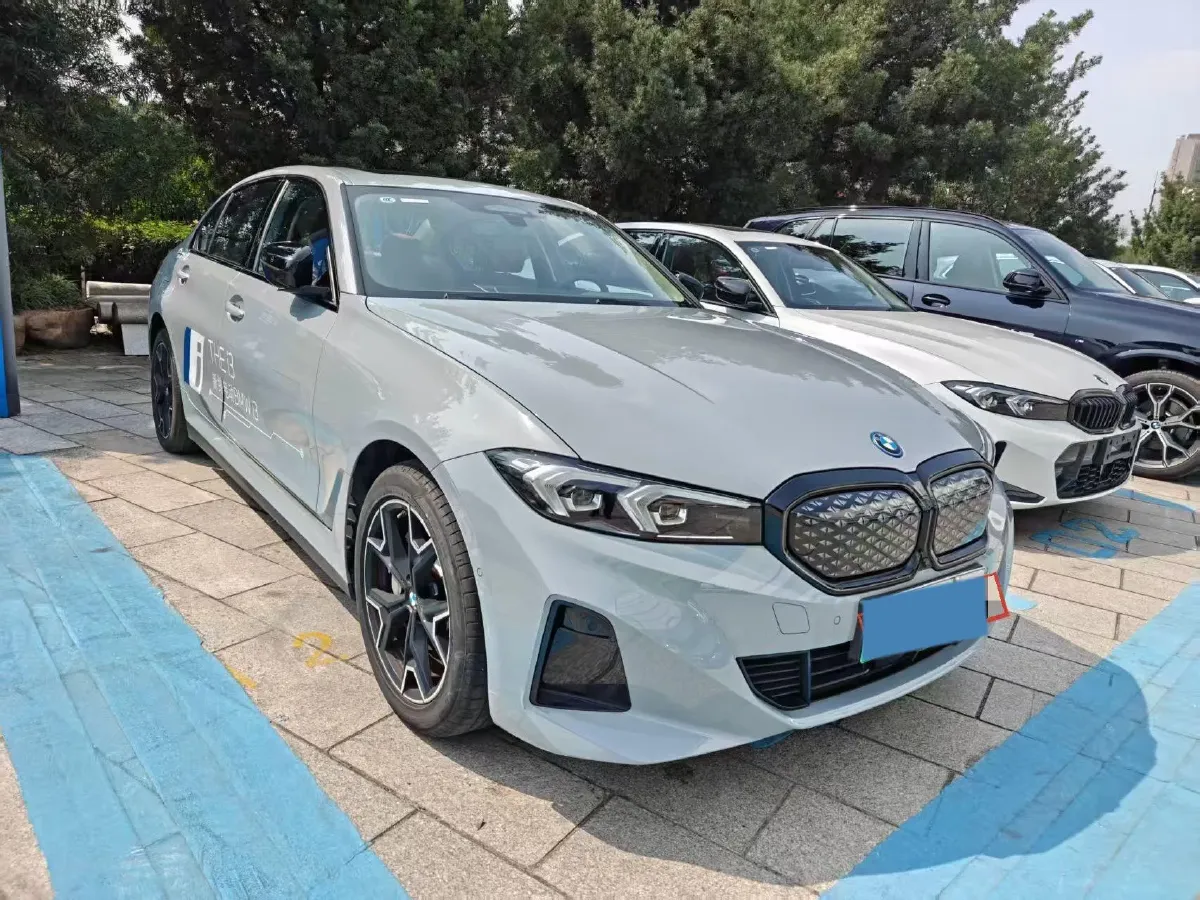 2025 BMW i3 BEV 79.05KWH,autocango,china used car exporter,china ev exporter,chinese used car exporter,chinese used ev exporter