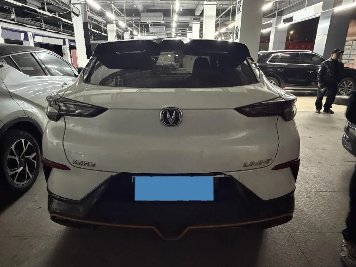 2022 ChangAn UNI-T 1.5T 188HP L4 7DCT,autocango,china used car exporter,china ev exporter,chinese used car exporter,chinese used ev exporter