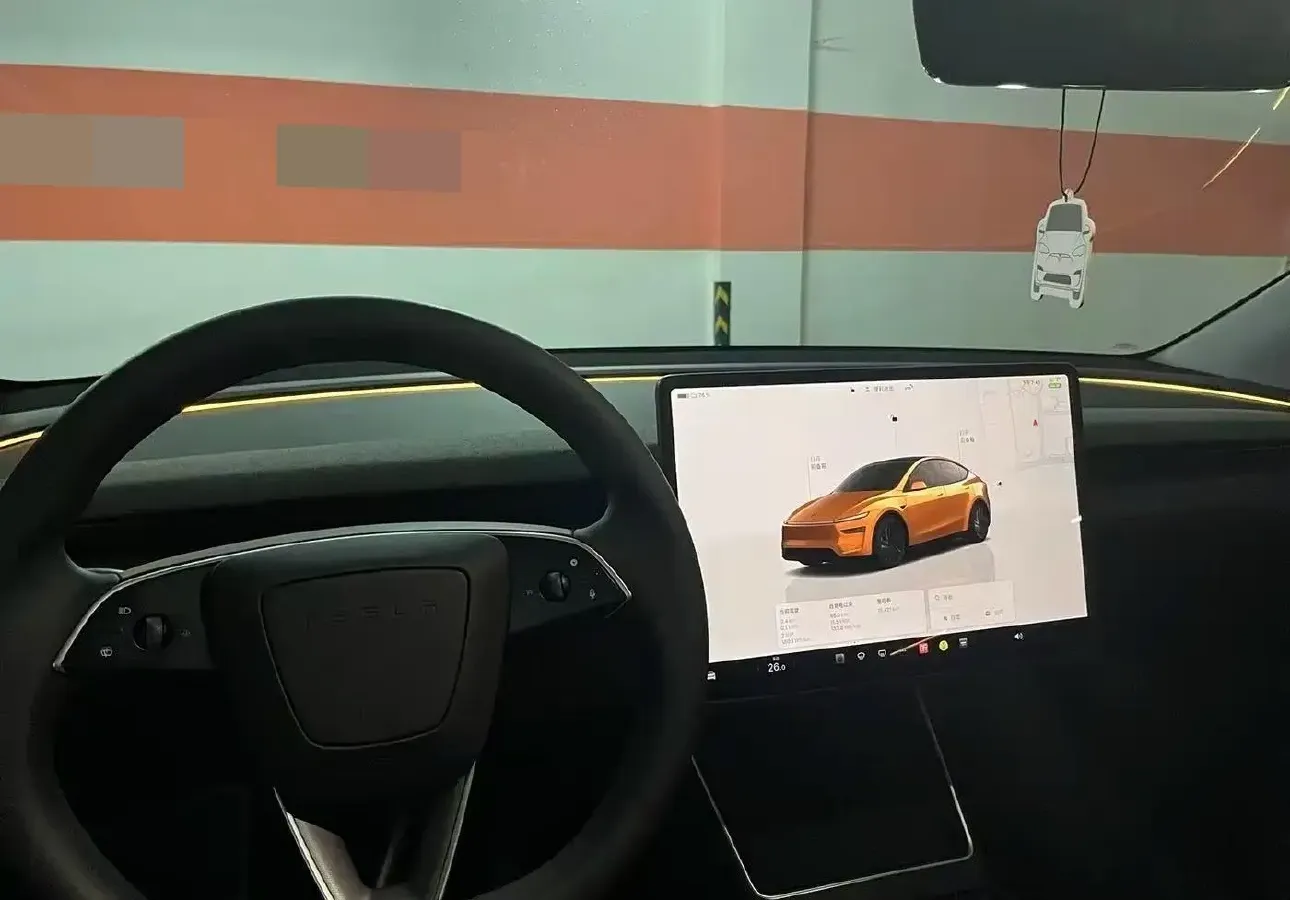 2025 Tesla Model Y BEV 62.5KWH,autocango,china used car exporter,china ev exporter,chinese used car exporter,chinese used ev exporter