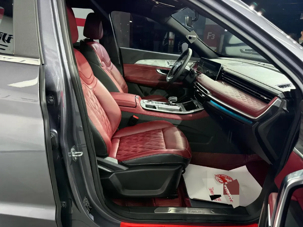 2023 ChangAn Oshan X7 Plus 1.5T 188HP L4 7DCT,autocango,china used car exporter,china ev exporter,chinese used car exporter,chinese used ev exporter