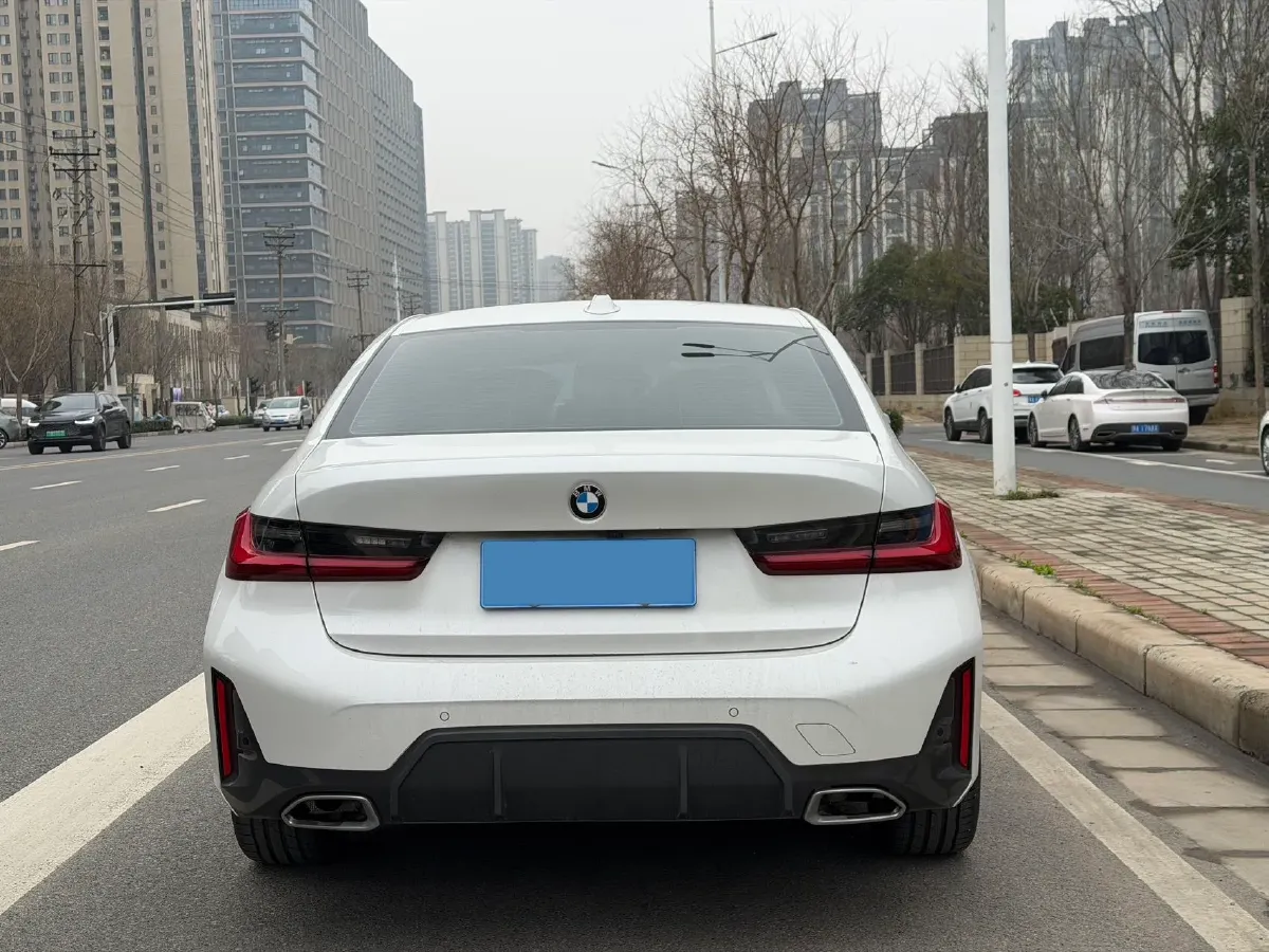 2024 BMW 3 Series 2.0T 184HP L4 8AT,autocango,china used car exporter,china ev exporter,chinese used car exporter,chinese used ev exporter