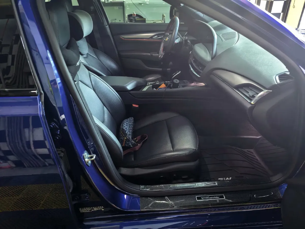 2024 Cadillac CT5 2.0T 237HP L4 10AT,autocango,china used car exporter,china ev exporter,chinese used car exporter,chinese used ev exporter