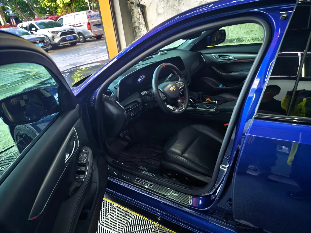 2024 Cadillac CT5 2.0T 237HP L4 10AT,autocango,china used car exporter,china ev exporter,chinese used car exporter,chinese used ev exporter